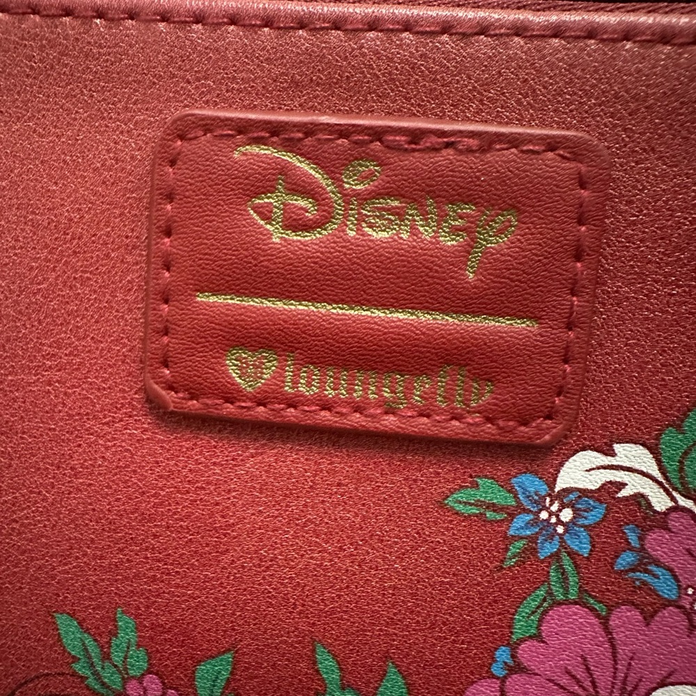 🔥RARE Loungefly HEART Mushu coinpurse - NWT - Picture 3 of 4